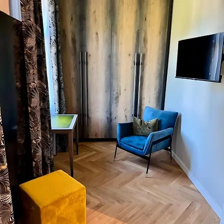 Zeitloser Luxus Am Wasserschloss * Neukirchen (Erzgebirgskreis)